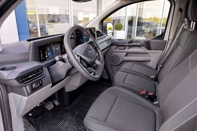 Ford Transit Custom L2H1 AT