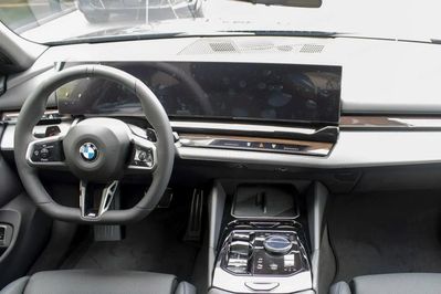 BMW Seria 5 520i M Sport
