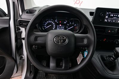 Toyota Proace City Verso Long Combi