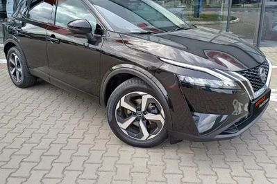 Nissan Qashqai 1.3 DIG-T mHEV N-Connecta 4x4