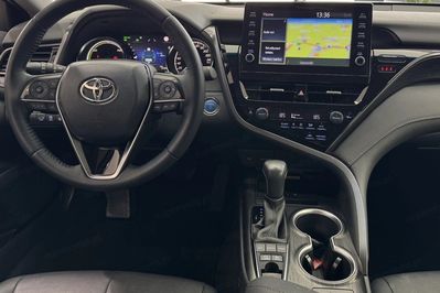 Toyota Camry 2.5 Hybrid Executive