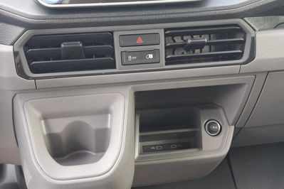 Volkswagen Crafter L4H3 8AT