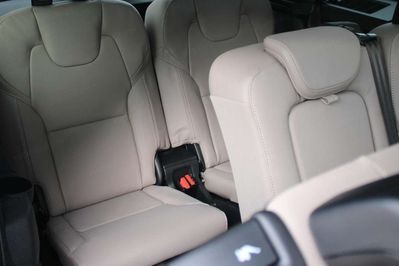 Volvo XC90 T8 AWD Plug-In Hybrid Ultra Dark 7os