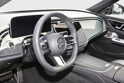 Mercedes Klasa E 220 d 4-Matic AMG