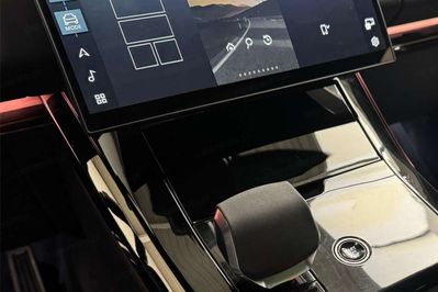 Land Rover Range Rover Sport 3.0 D300 Dynamic SE