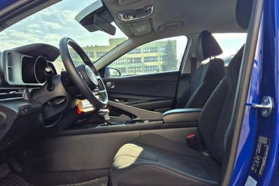 Hyundai Elantra 1.6 Smart DCT