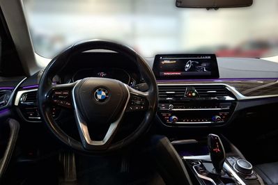 BMW Seria 5 520d xDrive mHEV Luxury Line aut