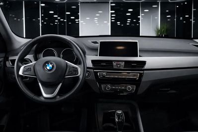 BMW X1 sDrive18i GPF Advantage aut