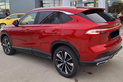 MG HS Exclusive 1.5 AT