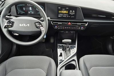 Kia Niro 1.6 GDI Plug-In Hybrid M