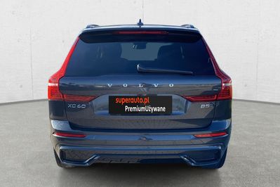 Volvo XC60 B5 B AWD Plus Dark aut