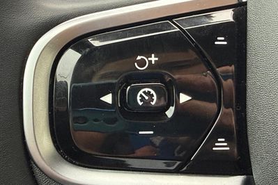 Volvo V60 T6 AWD Plug-In Hybrid Plus Dark