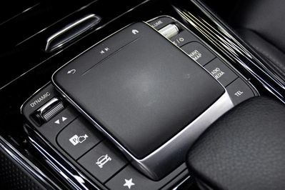 Mercedes GLB 200
