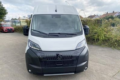 Peugeot Boxer L4H2 AT8