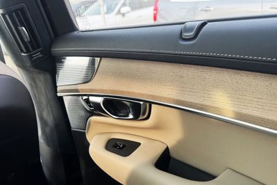 Volvo XC90 T8 AWD Plug-In Hybrid Ultra Bright 7os aut