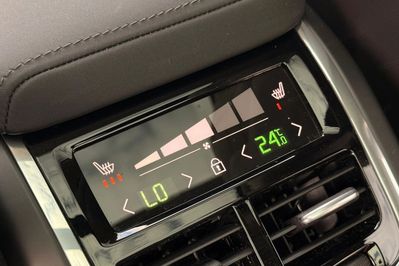 Volvo XC60 B5 B AWD Ultra Dark