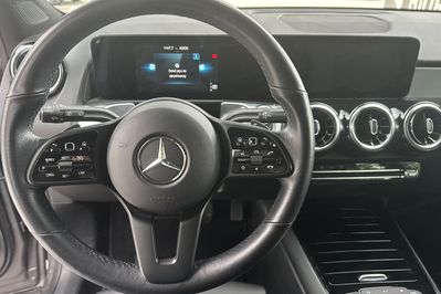 Mercedes GLB 200