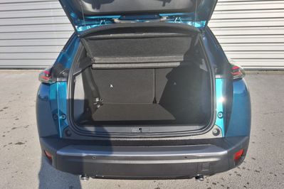 Peugeot 2008 ALLURE 1.2 mHEV e-DCS6