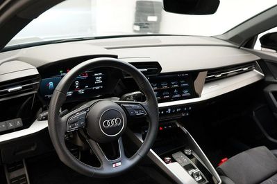 Audi A3 S3 TFSI quattro S tronic