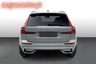 Volvo XC60 B4 B Plus Dark