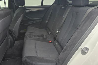 BMW Seria 5 520d xDrive M Sport sport-aut