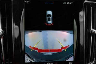 Volvo XC60 B4 B Plus Dark