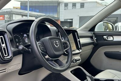 Volvo XC40 T3 Momentum Pro aut