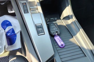 Peugeot 308 1.2 mHEV