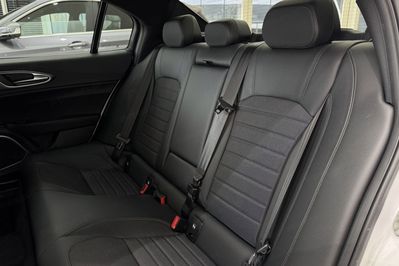 Alfa Romeo Giulia Turbo Super