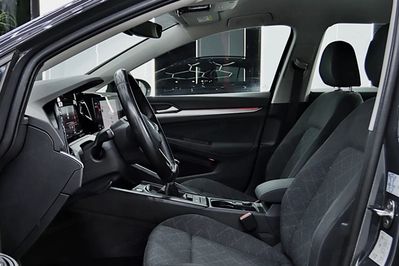 Volkswagen Golf VIII 2.0 TDI Life