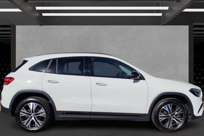 Mercedes GLA 200 Progressive