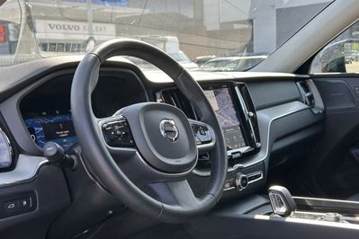 Volvo XC60 T8 Plug-in Hybrid AWD Ultimate Dark