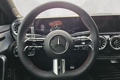 Mercedes Klasa A 250 e PHEV AMG Line 8G-DCT