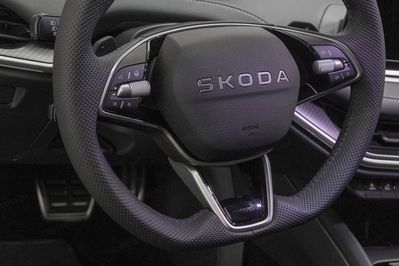 Skoda Elroq Sportline 60 63kWh