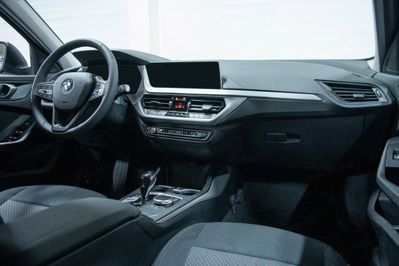 BMW Seria 1 118i Advantage