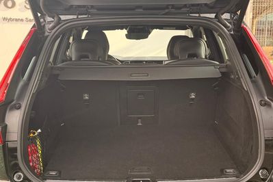 Volvo XC60 B4 D AWD R-Design