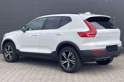 Volvo XC40 B3 Plus Dark