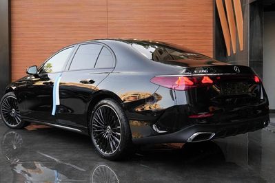 Mercedes Klasa E 200 AMG
