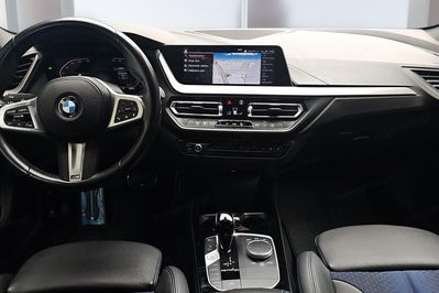 BMW Seria 2 218D M Sport