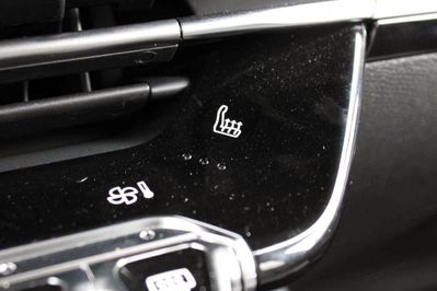Peugeot 208 Allure e-DCS6  1.2 mHEV