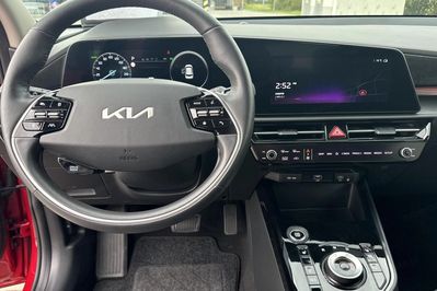 Kia Niro 1.6 GDI Hybrid L Business Line
