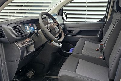 Opel Vivaro XL L2H1 EAT8 Zabudowa Brygadowa