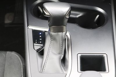 Lexus UX 300h Business Hybrid Dynamic Force