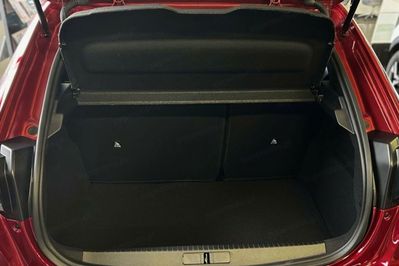 Peugeot 208 Allure e-DCS6  1.2 mHEV