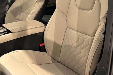Volvo XC90 B5 AWD Plus Bright