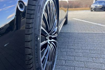Mercedes Klasa E 200 4-Matic AMG