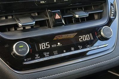 Toyota Corolla 1.8 Hybrid Style