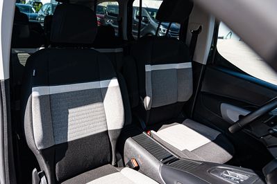 Citroen Berlingo XL L2H1 Max Kombi EAT8