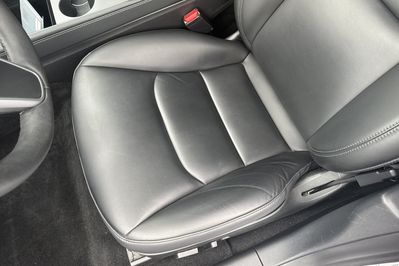 Tesla Model 3 RWD