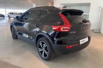 Volvo XC40 B3 Plus Dark